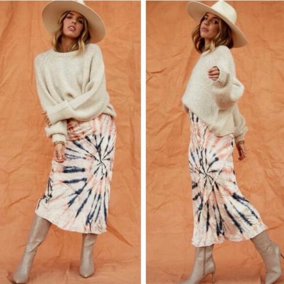 Free People Serious Swagger Velvet Tie-Dye Midi Skirt Size M in Firework Combo - Picture 3 of 11